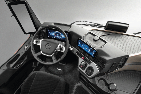 Actros-L-Bild2 Autohaus Max Schultz #makeyourmove Aktion Marco Polo
