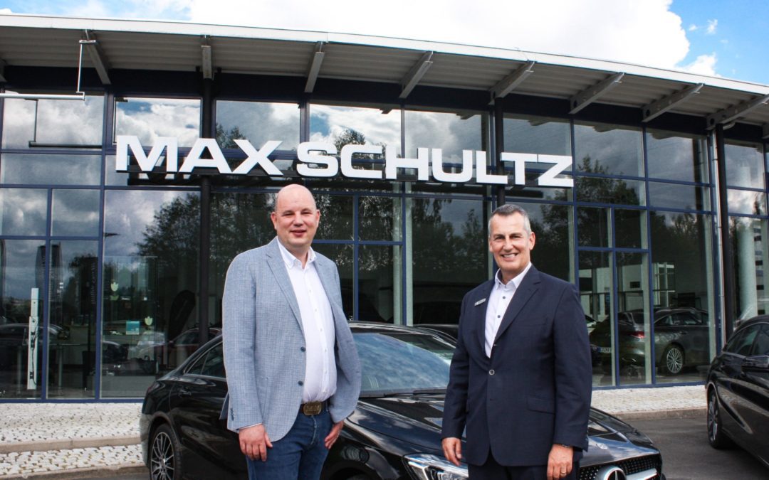 Max Schultz mit Verstärkung an der Spitze